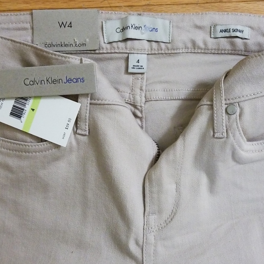 Calvin Klein Jeans - Picture 6 of 7